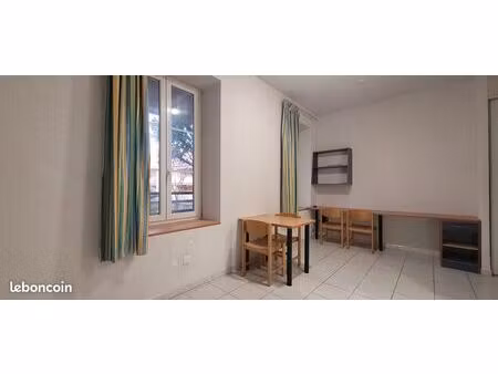 studio 1 pièce 22 m²