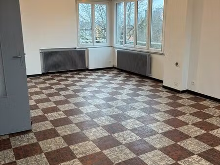 f4 à faches thumesnil