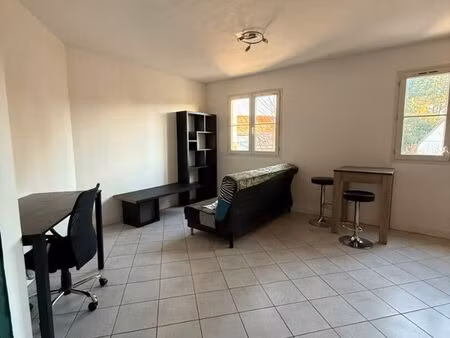 studio 1 pièce 30 m²