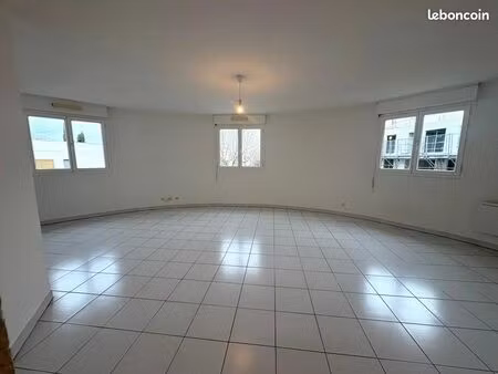 appartement 3 pièces 75 m²