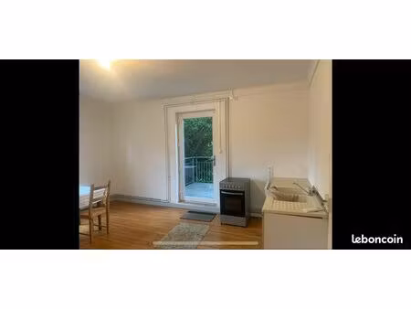 a louer petit appartement porte du ried 56 mètres carrés