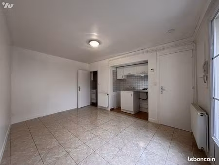 studio 1 pièce 17 m²