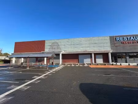 local commercial à louer