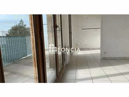 vente appartement 3 pièces à saint-jacques-de-la-lande (35136) : à vendre 3 pièces / 61m² 