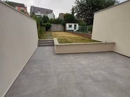 apparemment 2 chambres