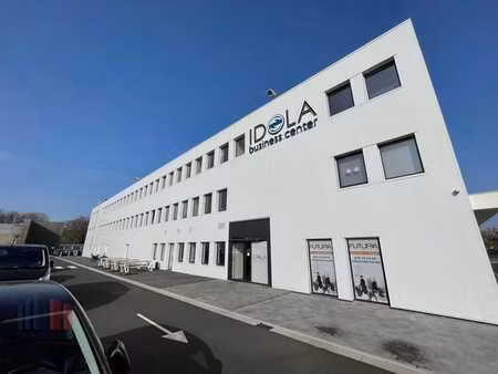 bureaux meublés de 8 personnes près du r4