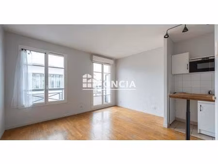 vincennes / studio / immeuble recent