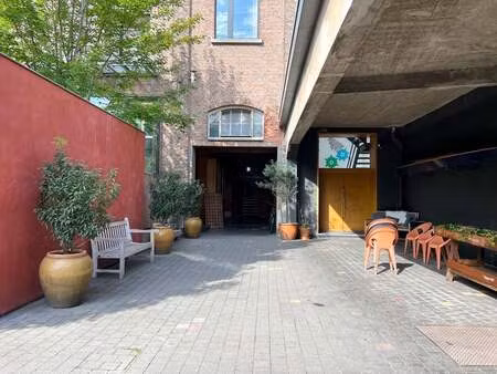 bien professionnel à louer à gent € 2.100 (lkg37) - estate of mind real estate agents | zi