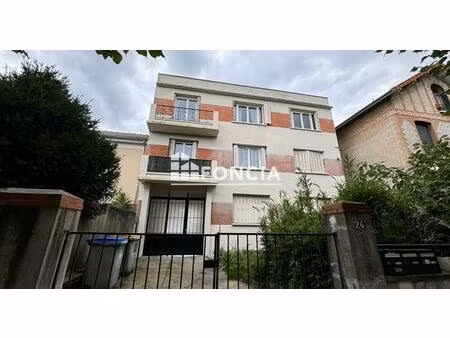 immeuble vendu loué avec appartements et annexes