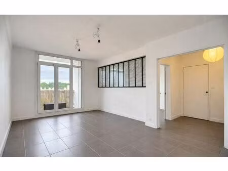location appartement  71.02 m² t-4 à joinville-le-pont  1 466 €