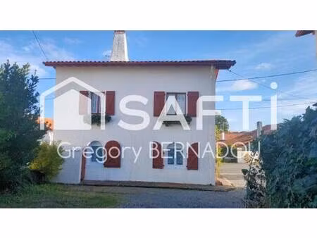 maison de ville  proche plages et commerces