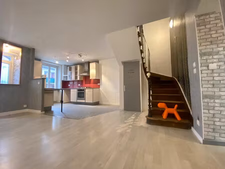 location maison 5 pièces 117 m² à lezoux (63190)