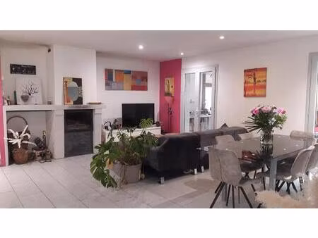 maison de plain pied avec 2 chambres  2 bureaux avec jardin et terrasse