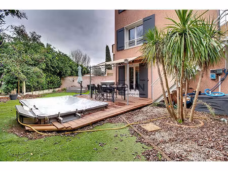 exclusivité maison familiale de 4 chambres avec piscine  jacuzzi & terrasse secteur sud de