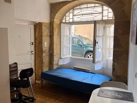 studio appartement 15 m2 centre ville cathédrale