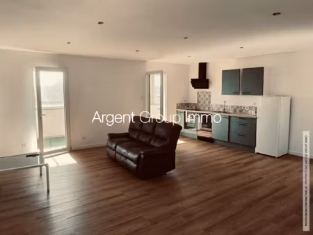 haut de villa refait à neuf - bas faron