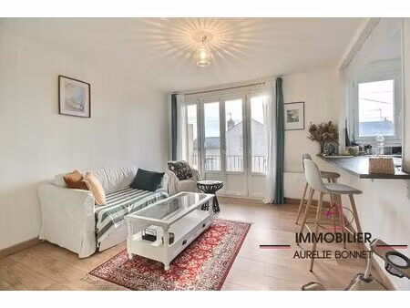 2 pp avec balcon proche pont des belges