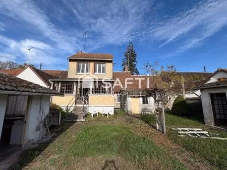 maison de ville 3 chambres et dépendances