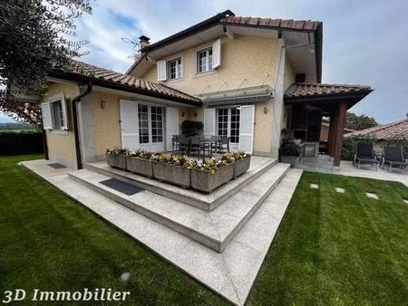 secteur douvaine (74140)  venez découvrir cette très belle maison de caractère  7 pièces  