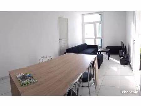 chambre 1 pièce 80 m²