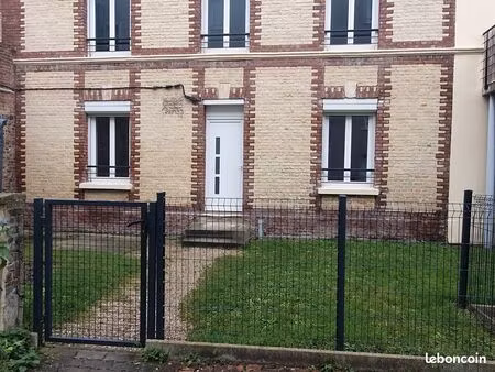 au calme rue dume d'aplemont f2 avec jardin