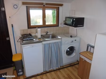 location 2 pieces meuble tres bon etat