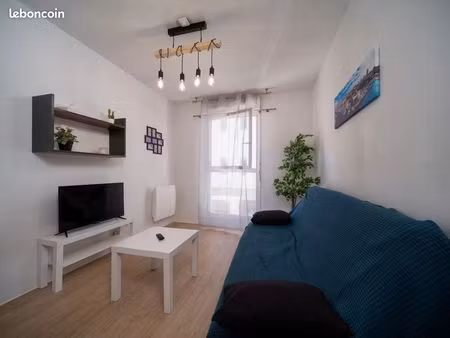 location studio meublé  marseille 13003