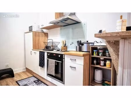 grand t2 quartier comedie centre ville