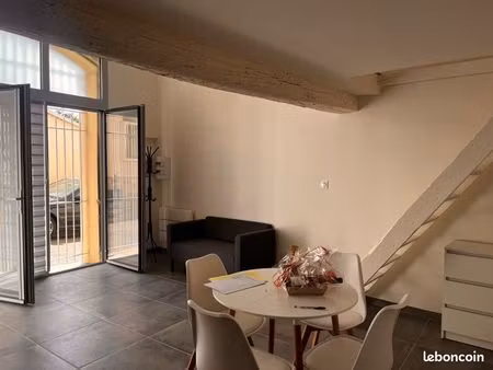 à louer studio 25m2 + mezzanine