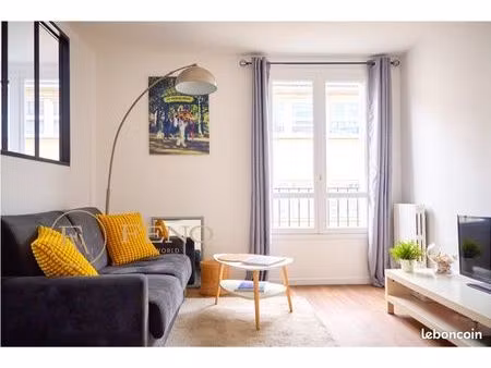 pied à terre dans le marais