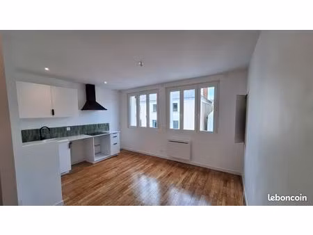 t2 centre ville d'ancenis proche loire