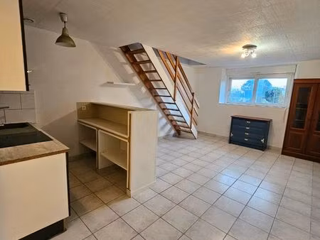 appartement t2 de 60 m2 au cente de pont l'abbe