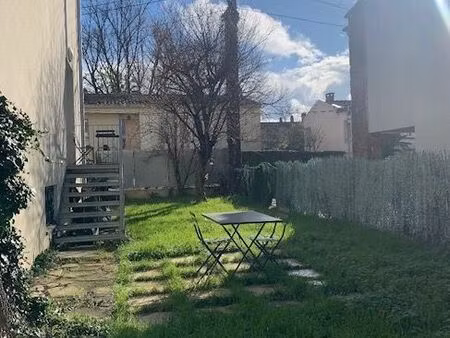 cote pavée  beau t2 avec jardin 100m²