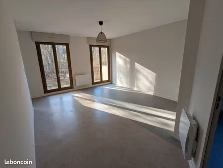 location appartement 2 pièces 40 m2 velotte