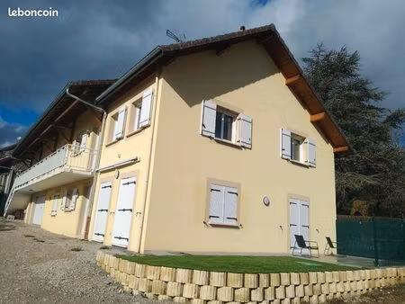 grand appartement avec vue