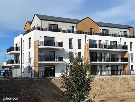 location t2 meuble vannes