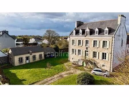 vente maison à saint-hernin (29270) : à vendre / 416m² saint-hernin