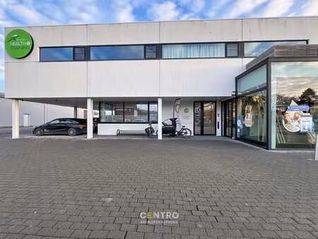 instapkare kantoorruimte met gemeenschappelijke facilitei...