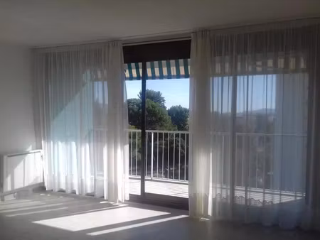 location appartement 3 pièces 80 m² à marseille 12ème (13012)  1 100 €