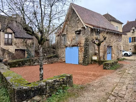 location maison 2 pièces 36 m² à faycelles (46100)  550 €