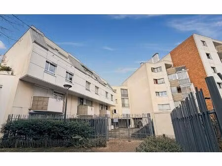 location appartement  84.31 m² t-4 à argenteuil  1 500 €