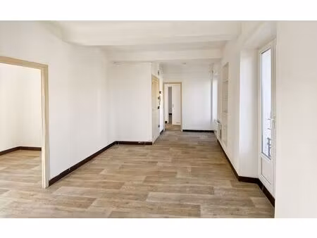 location appartement  54.25 m² t-3 à forcalquier  650 €