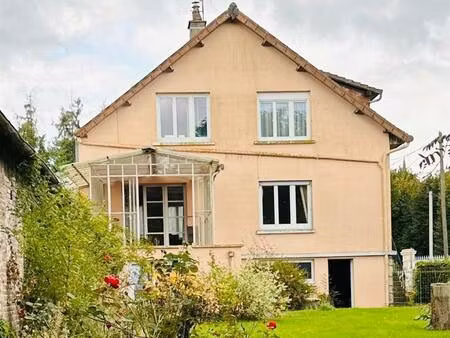 entre poix et aumale pavillon traditionnel de 140m2 habitable.