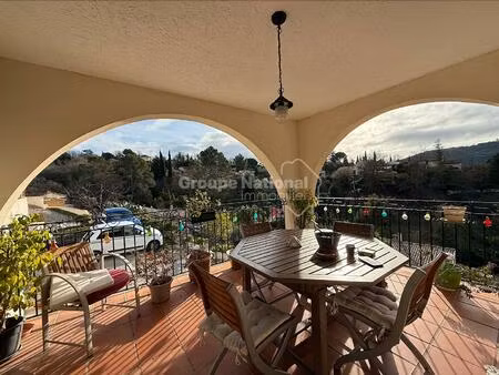 a vendre auribeau 2 pièces de 48m2 avec vue imprenable + combles aménageables