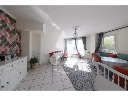 appartement évry-courcouronnes 5 pièce(s) 93.75 m2