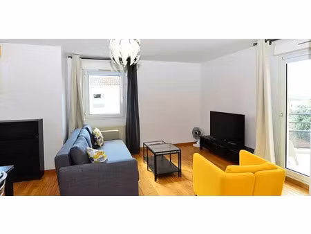 location appartement 3 pièces 69 m² à lyon 8 (69008)