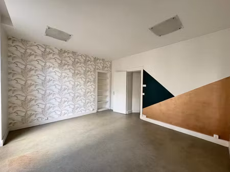 location locaux professionnels 3 pièces 85 m² à paris 9ème (75009)  4 438 €
