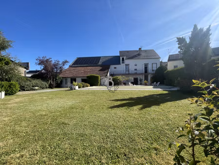 maison t8 avec piscine - requista