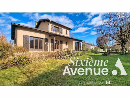 maison familiale 151 m² à saint-priest village