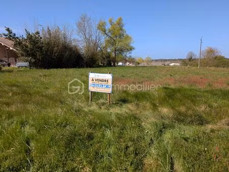 terrain de 1 500 m² à grezet-cavagnan